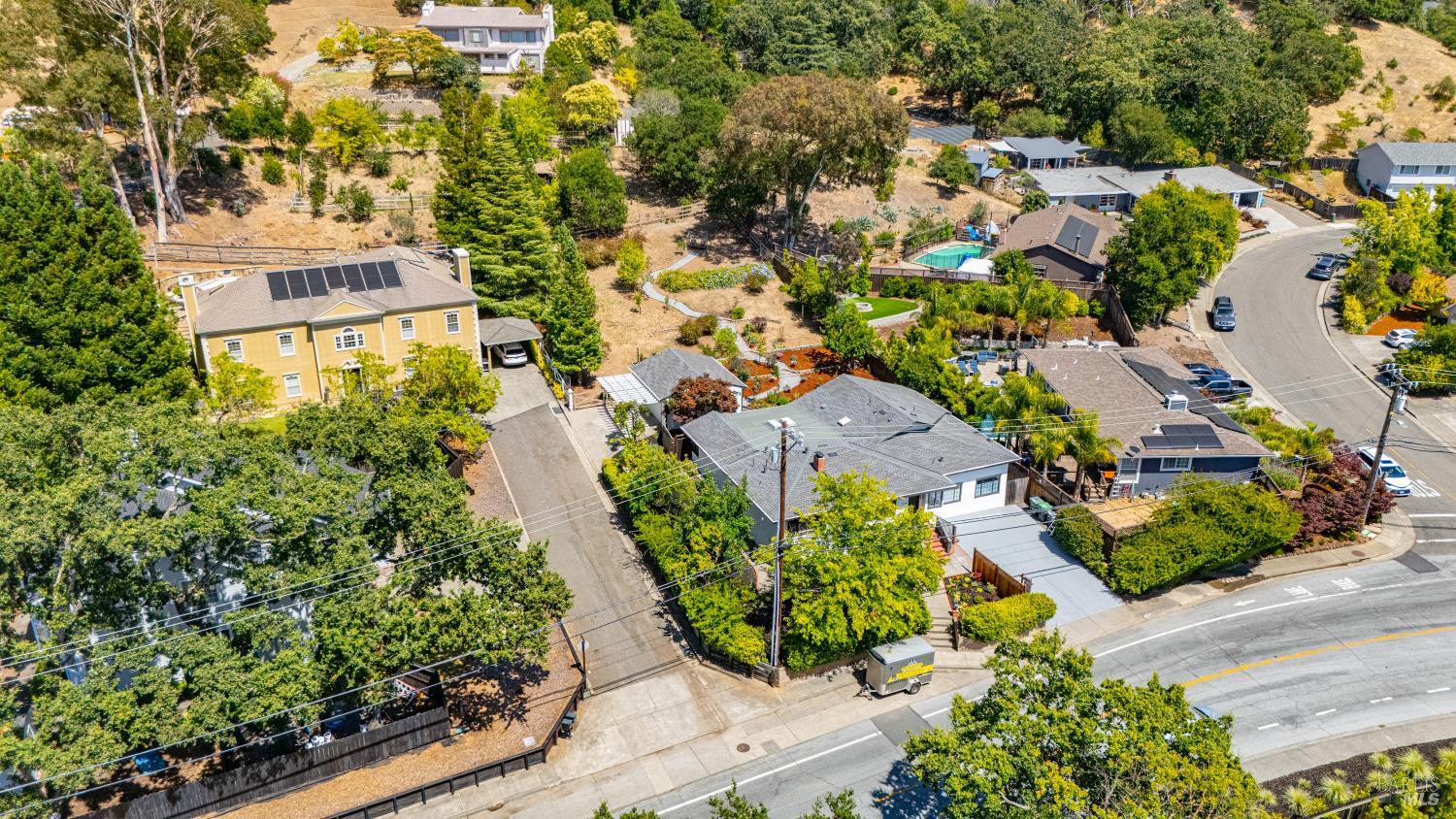 1132 Simmons Lane Novato CA 94945