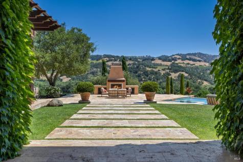 25084 Asti Road Geyserville CA 95425