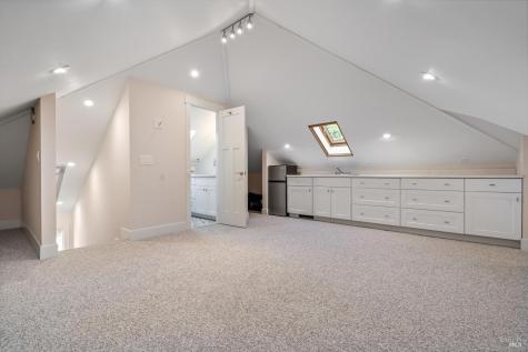 25084 Asti Road Geyserville CA 95425