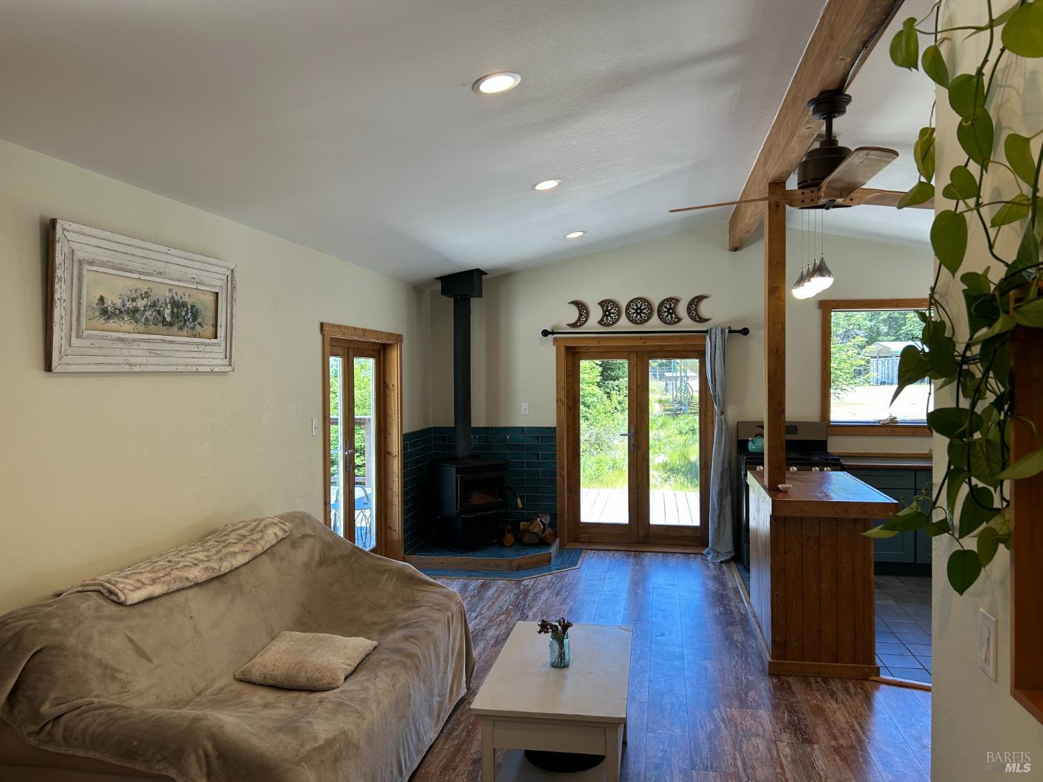 34620 Eureka Hill Road Point Arena CA 95468