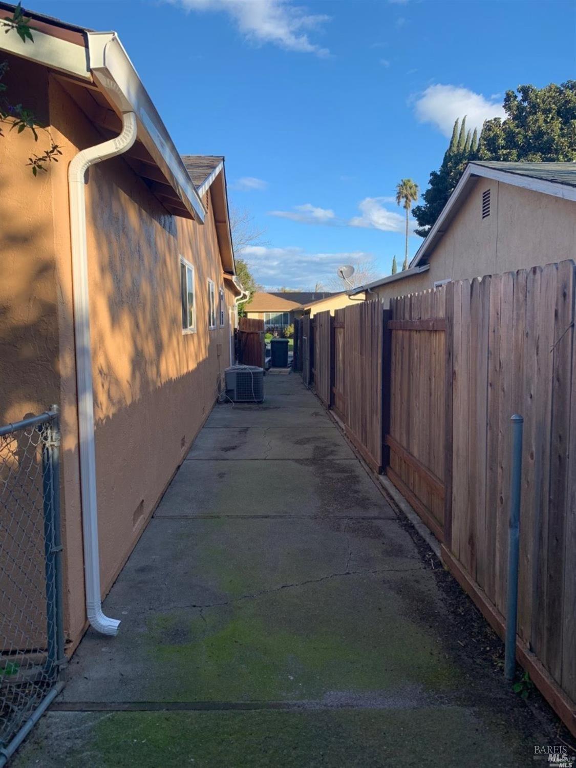 1723 Gershwin Circle Fairfield CA 94533