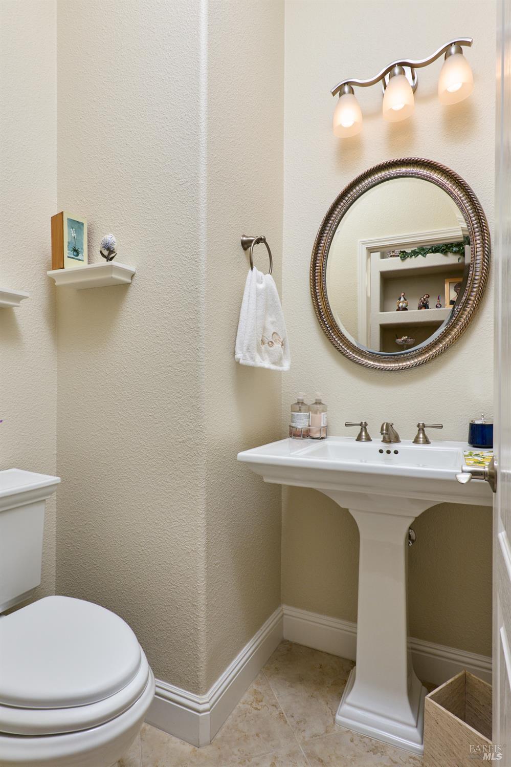 701 Cinnabar Hills Rio Vista CA 94571