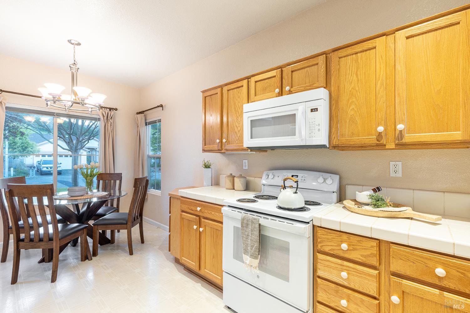 274 Red Mountain Drive Cloverdale CA 95425