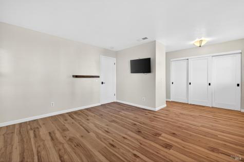 2757 Lakeview Drive Santa Rosa CA 95405