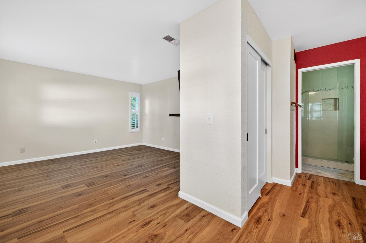 2757 Lakeview Drive Santa Rosa CA 95405