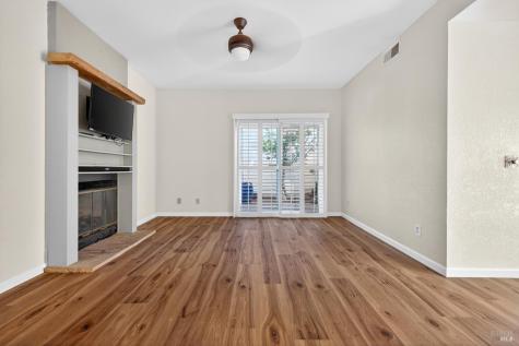 2757 Lakeview Drive Santa Rosa CA 95405
