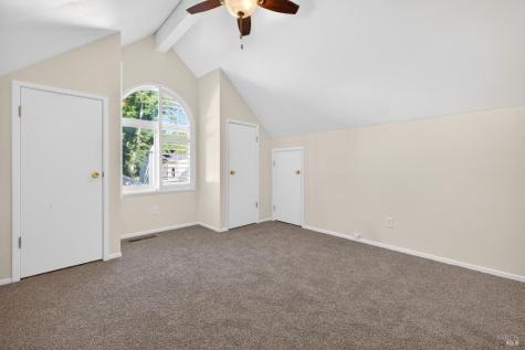 2757 Lakeview Drive Santa Rosa CA 95405