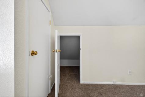 2757 Lakeview Drive Santa Rosa CA 95405