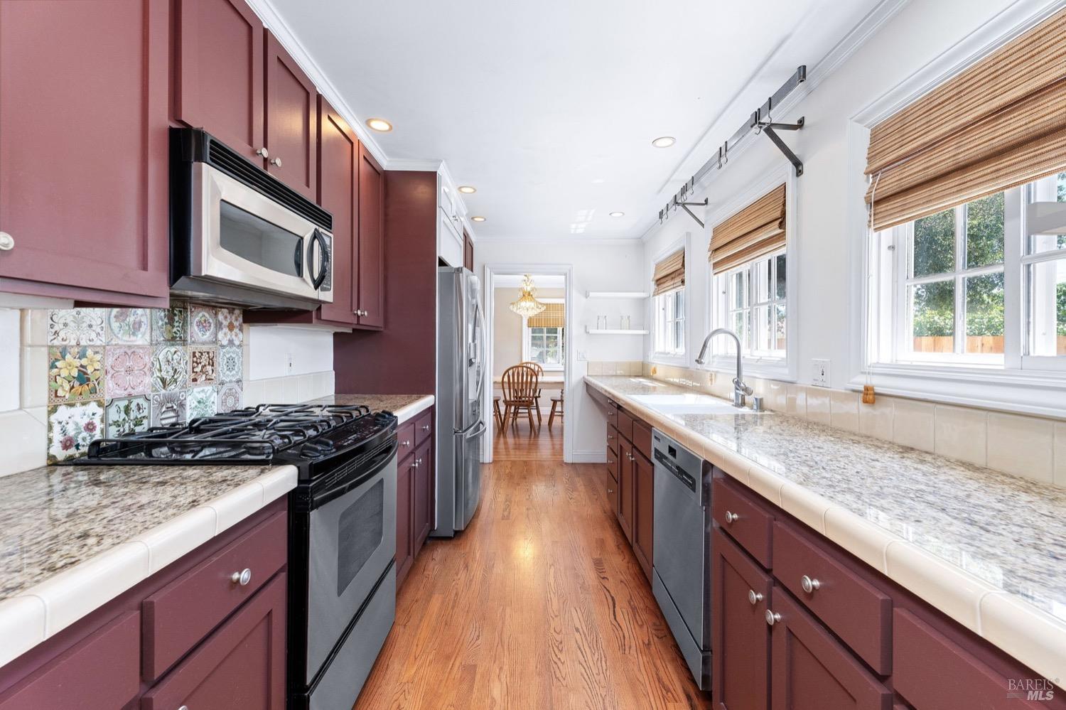 1040 Valley View Street St. Helena CA 94574