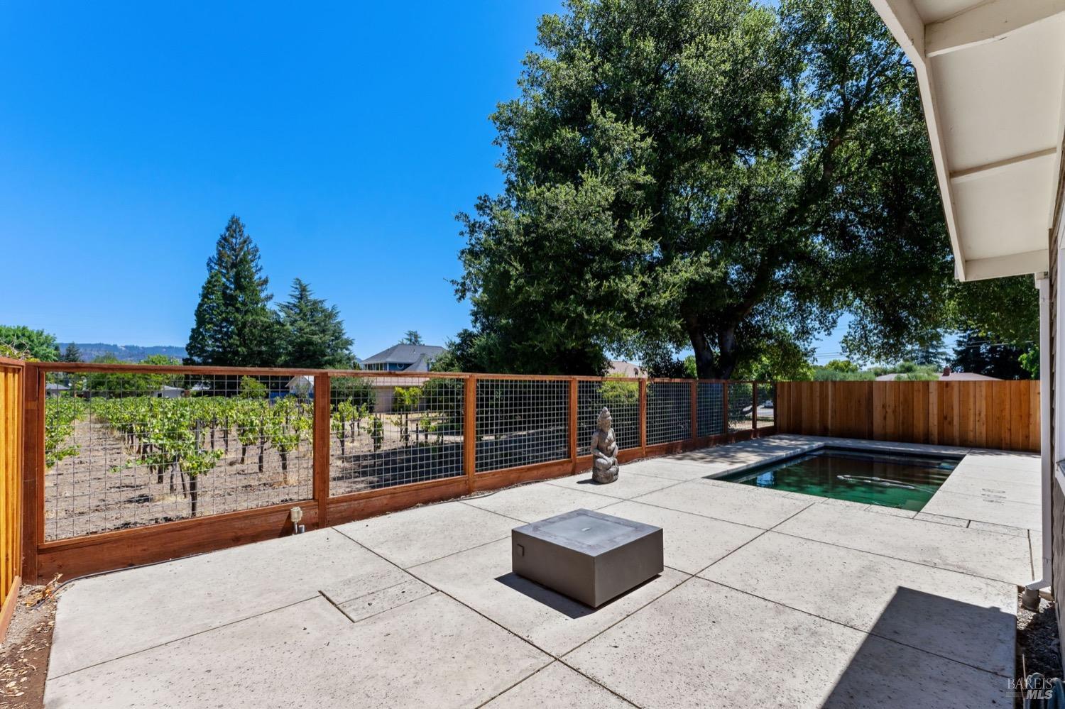 1040 Valley View Street St. Helena CA 94574