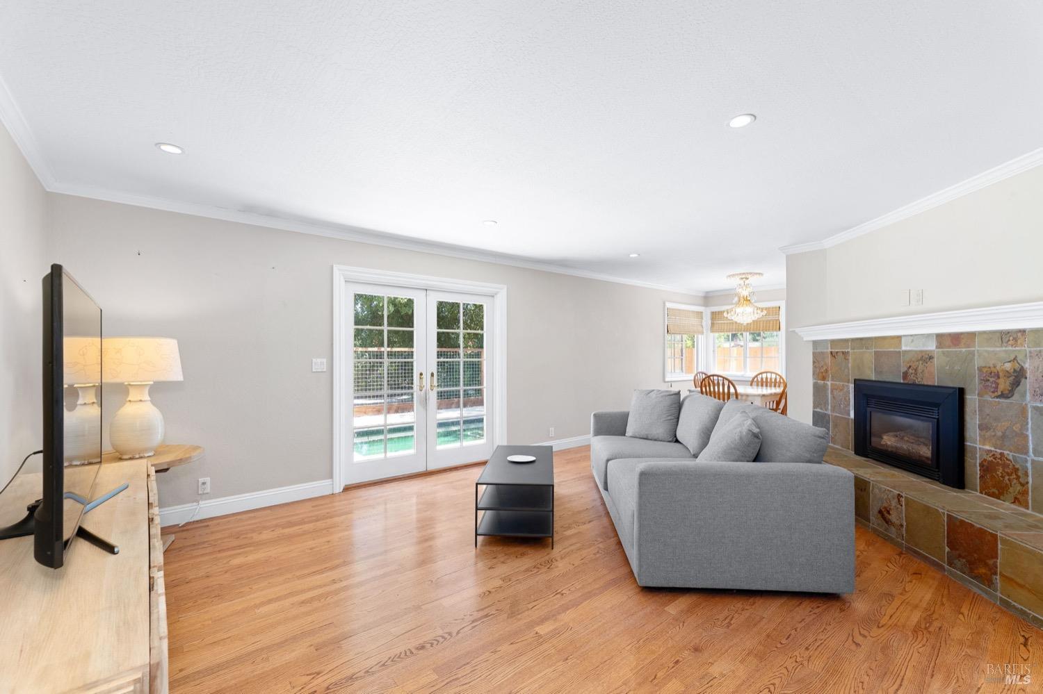 1040 Valley View Street St. Helena CA 94574