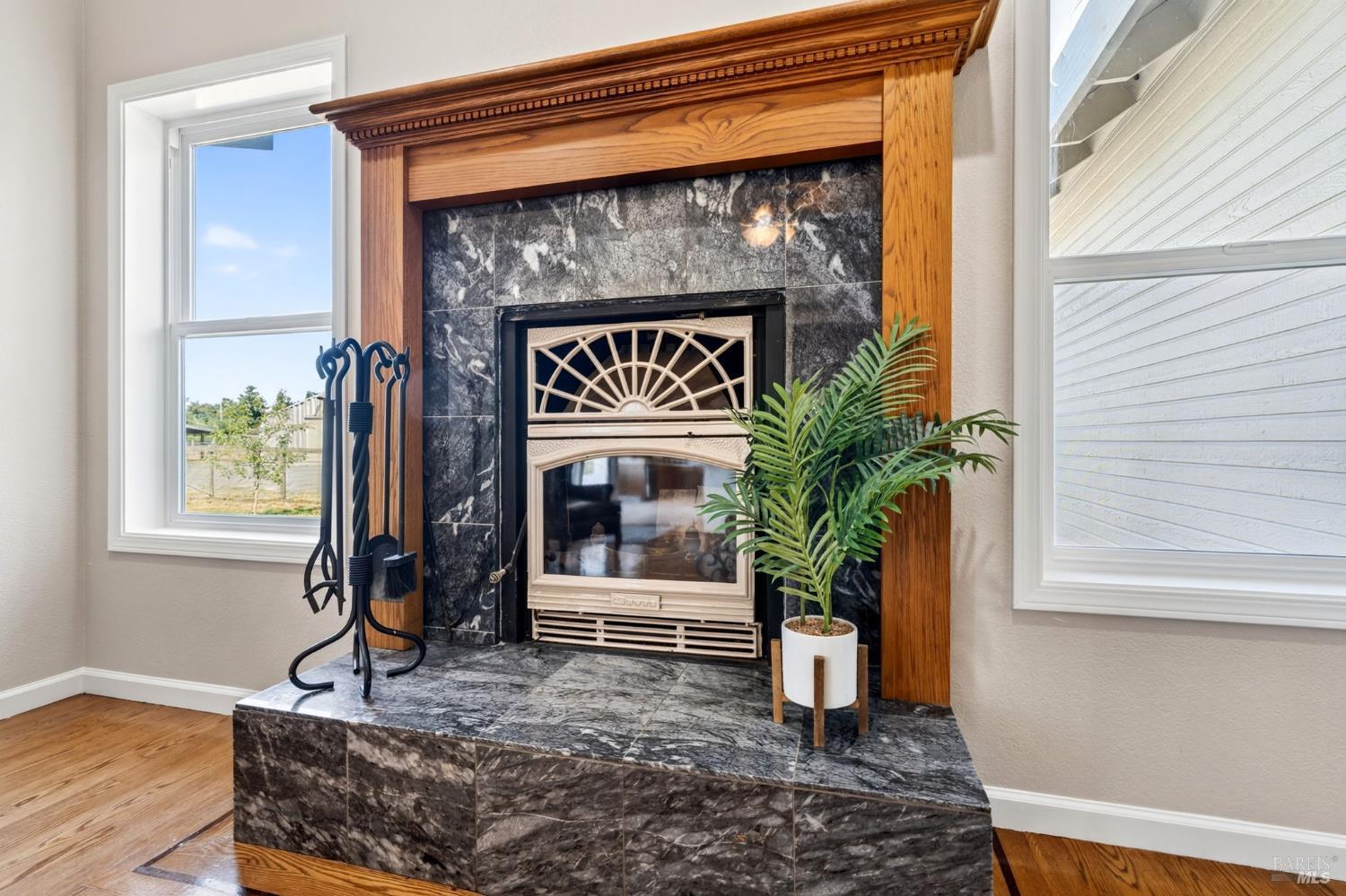 1623 Abramson Road Santa Rosa CA 95401