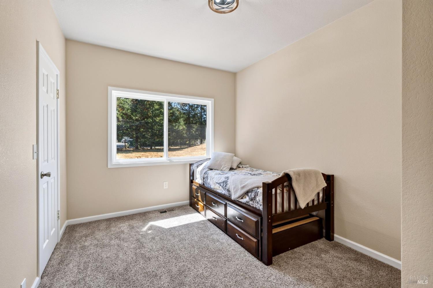 1623 Abramson Road Santa Rosa CA 95401