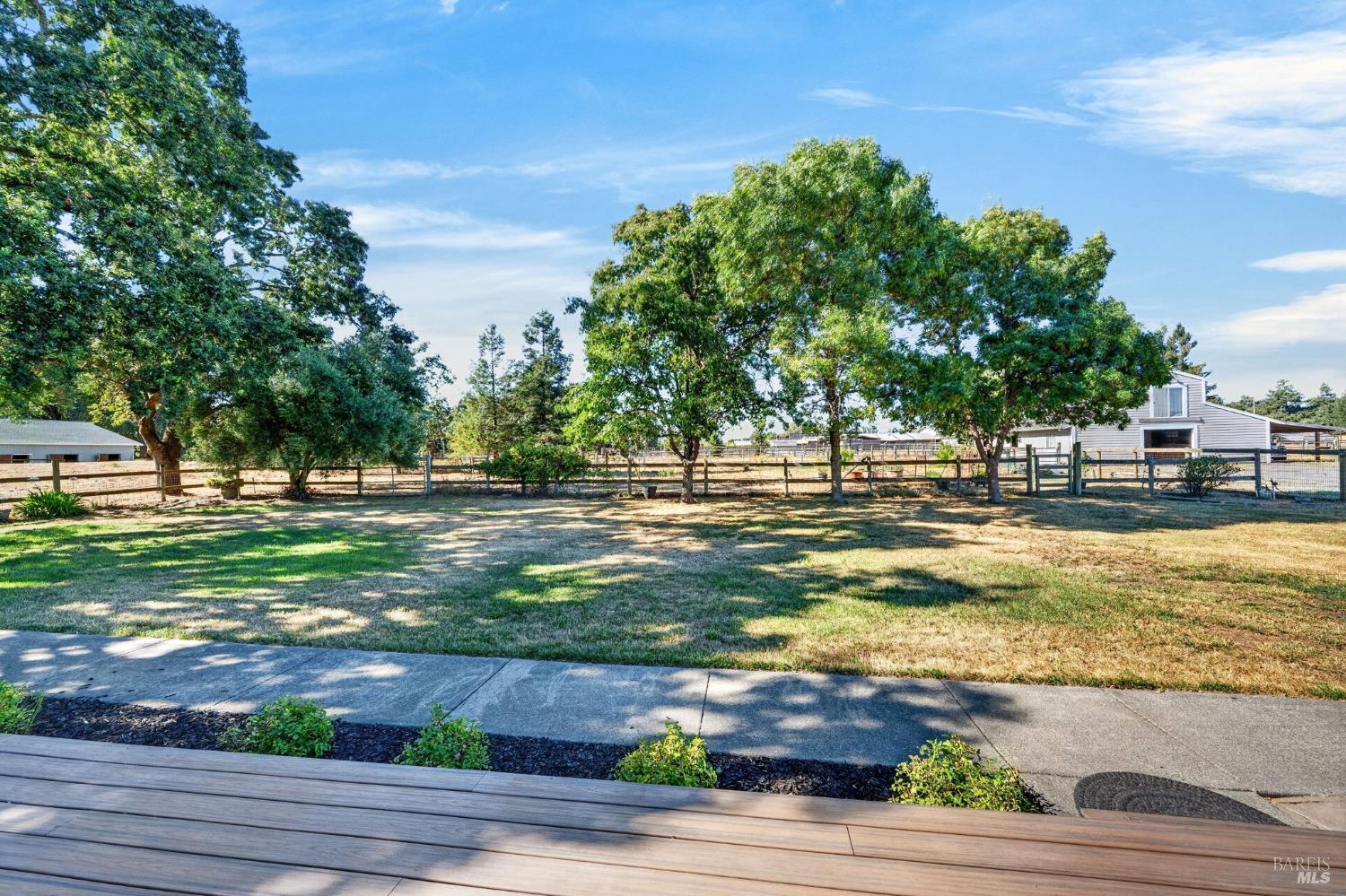 1623 Abramson Road Santa Rosa CA 95401