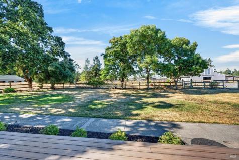 1623 Abramson Road Santa Rosa CA 95401