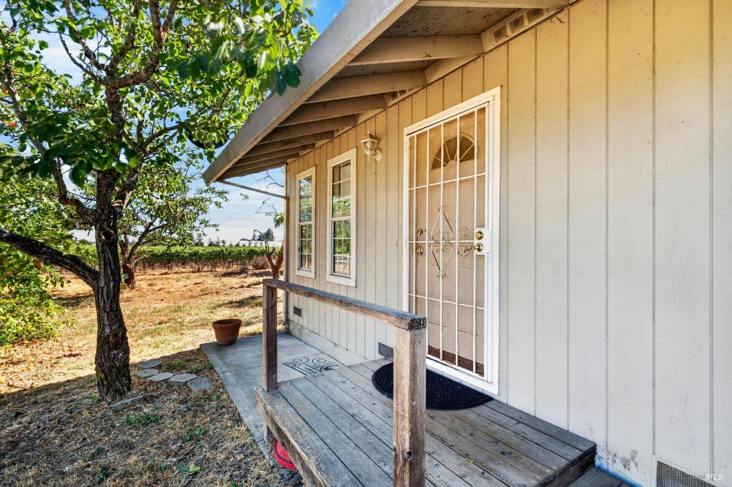 1623 Abramson Road Santa Rosa CA 95401