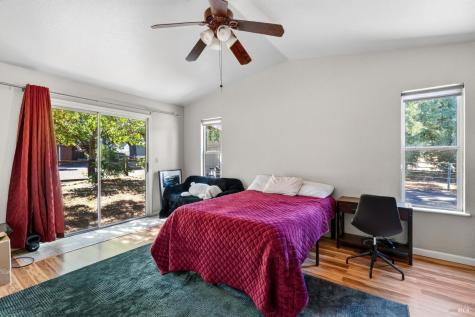 1623 Abramson Road Santa Rosa CA 95401