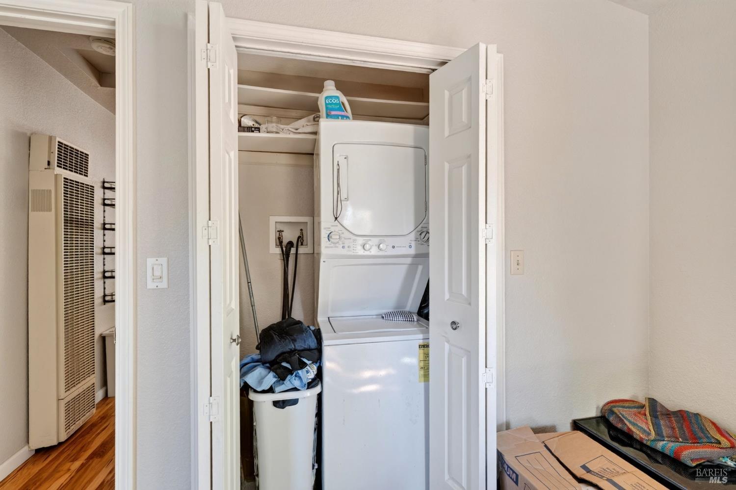 1623 Abramson Road Santa Rosa CA 95401