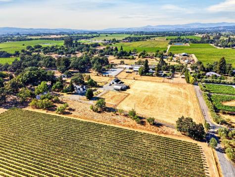1623 Abramson Road Santa Rosa CA 95401