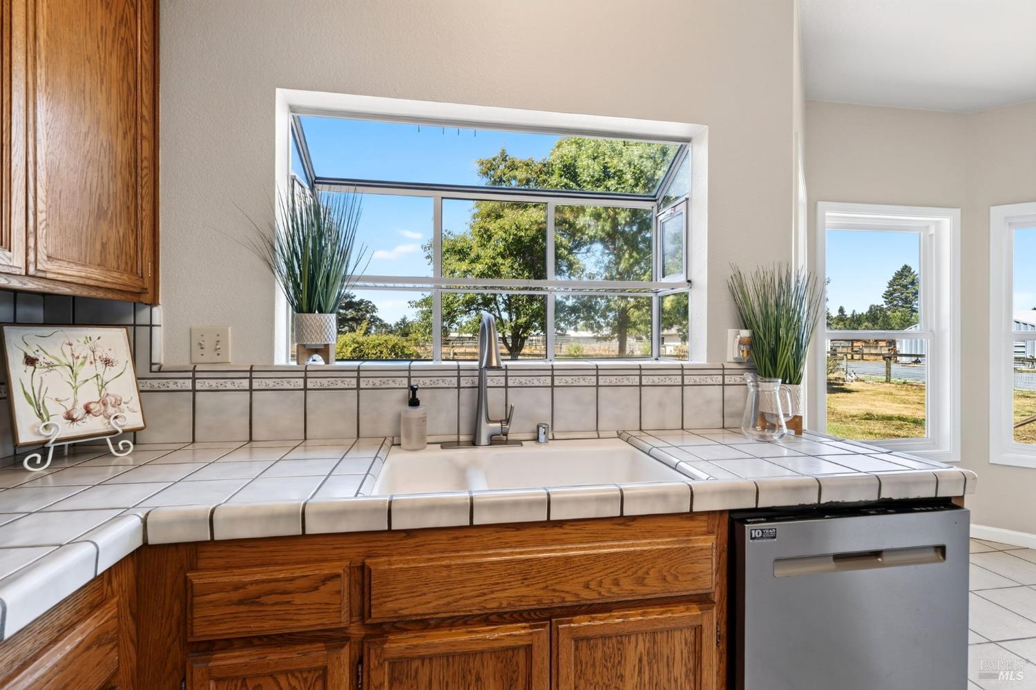 1623 Abramson Road Santa Rosa CA 95401