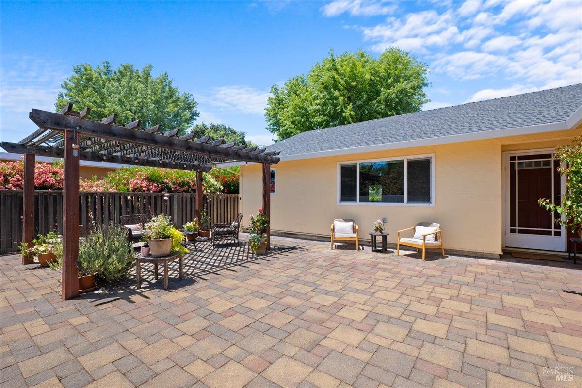 81 Temelec Circle Sonoma CA 95476