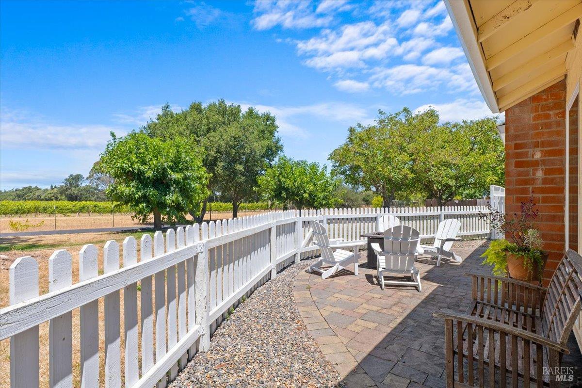 81 Temelec Circle Sonoma CA 95476