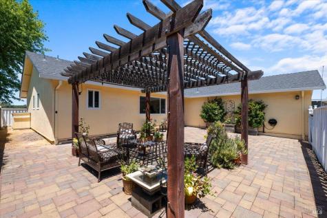 81 Temelec Circle Sonoma CA 95476