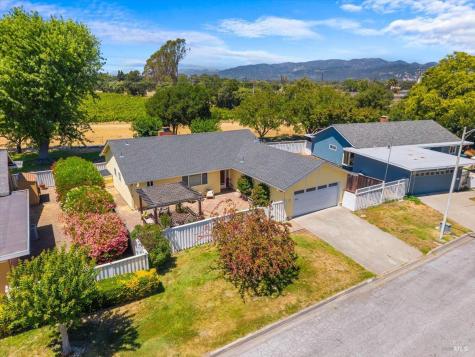 81 Temelec Circle Sonoma CA 95476