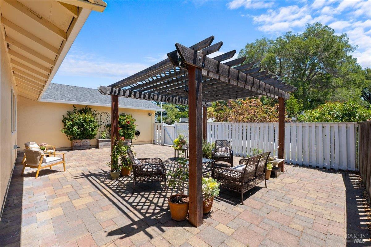 81 Temelec Circle Sonoma CA 95476