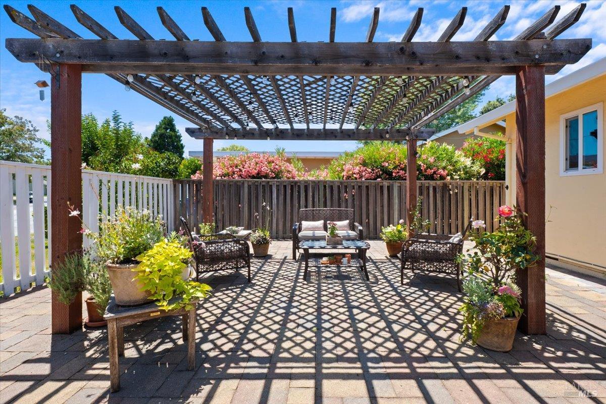 81 Temelec Circle Sonoma CA 95476