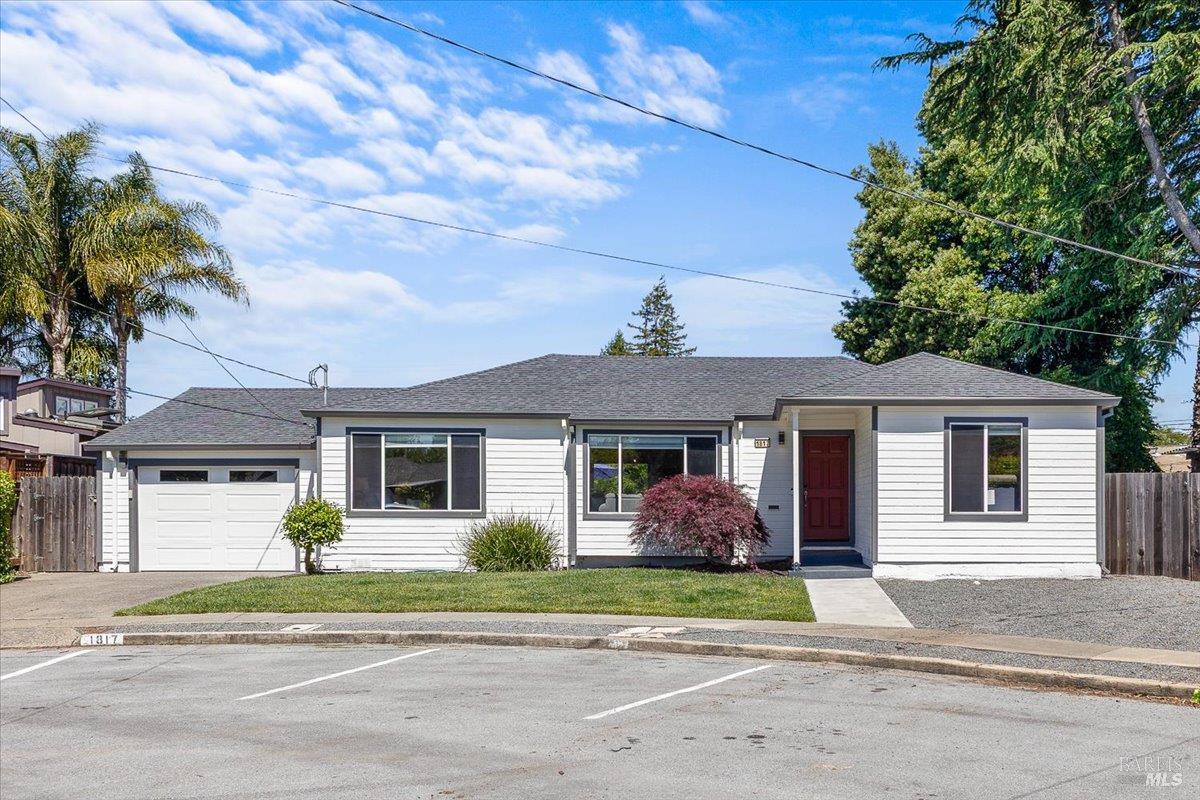 1817 Peoria Court Santa Rosa CA 95405
