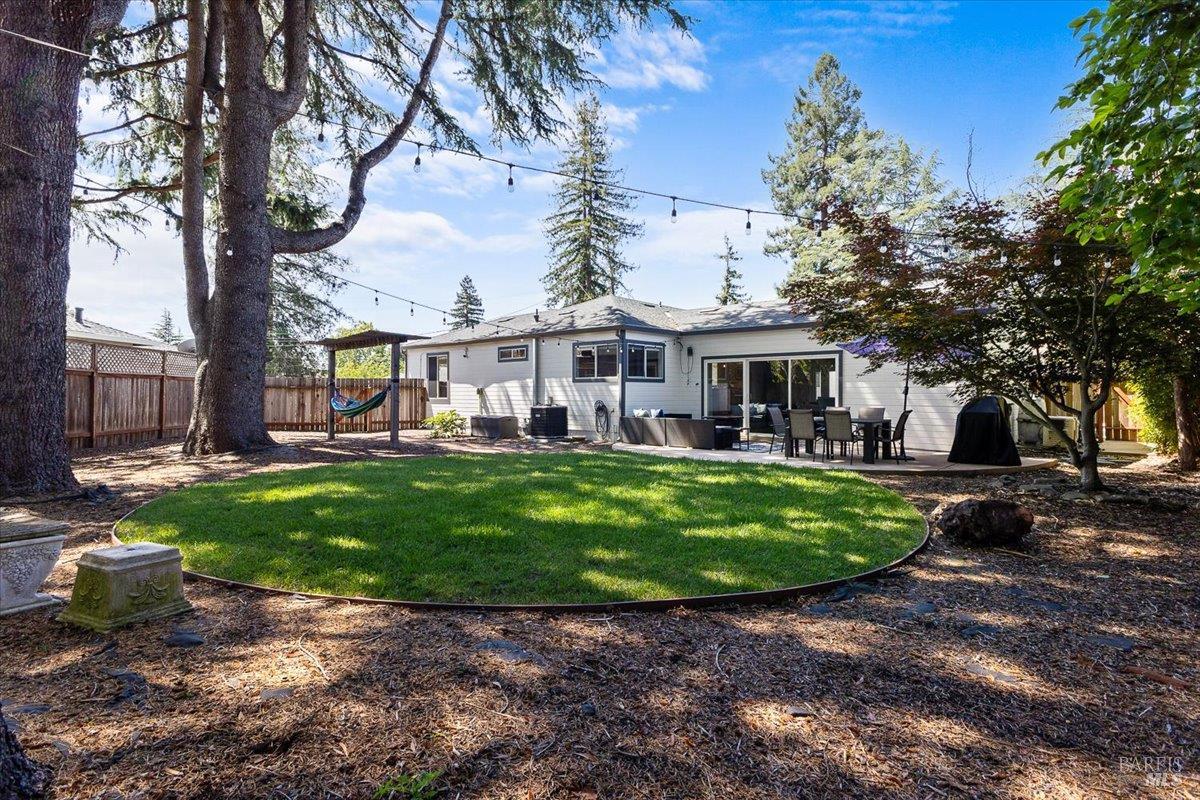 1817 Peoria Court Santa Rosa CA 95405
