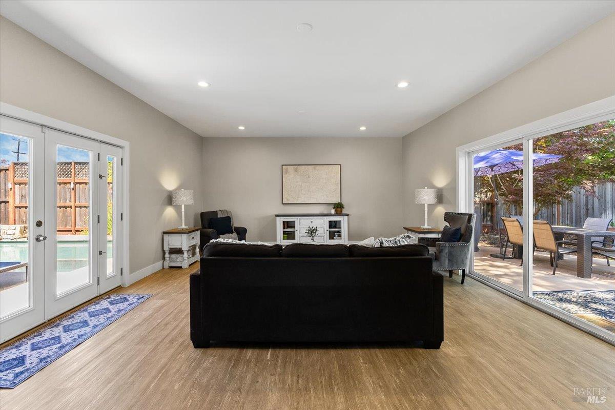 1817 Peoria Court Santa Rosa CA 95405