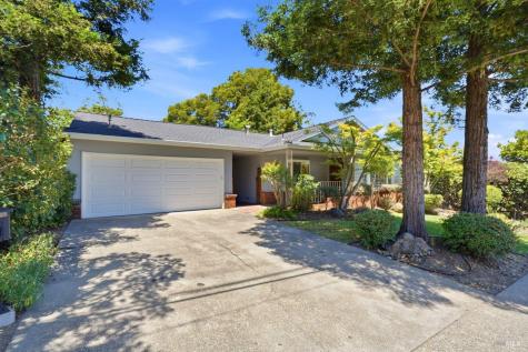 13 El Rose Drive Petaluma CA 94952