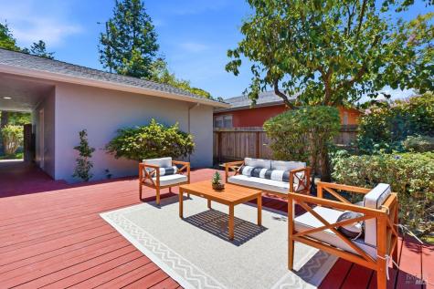 13 El Rose Drive Petaluma CA 94952
