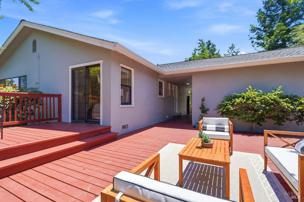 13 El Rose Drive Petaluma CA 94952