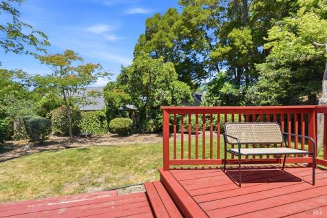 13 El Rose Drive Petaluma CA 94952