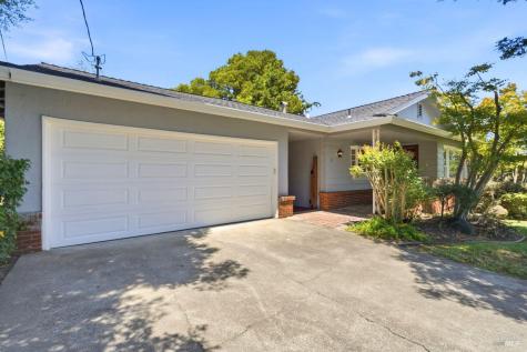 13 El Rose Drive Petaluma CA 94952