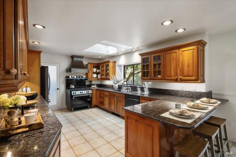 8550 Templeman Road Forestville CA 95436