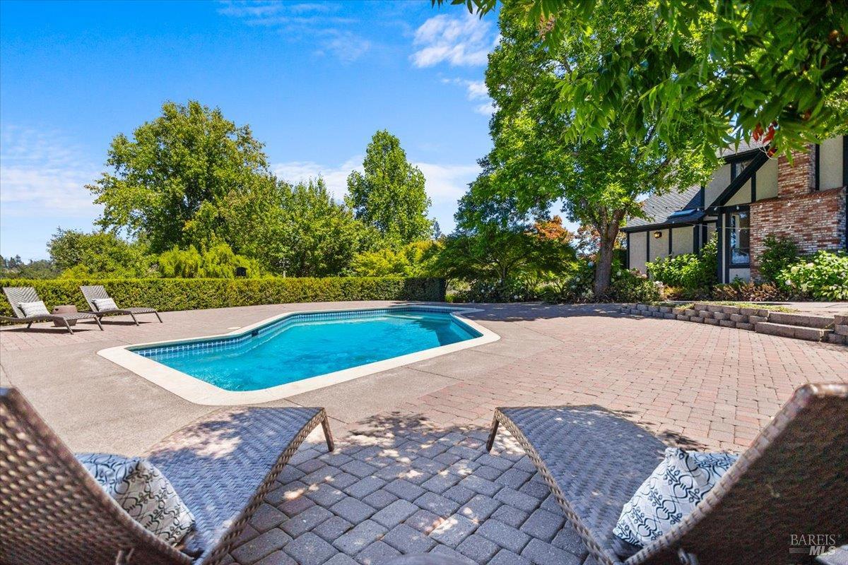 8550 Templeman Road Forestville CA 95436