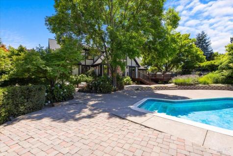 8550 Templeman Road Forestville CA 95436