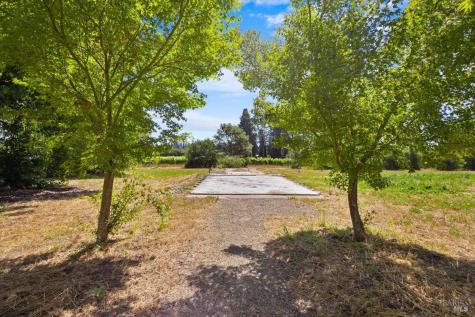8550 Templeman Road Forestville CA 95436