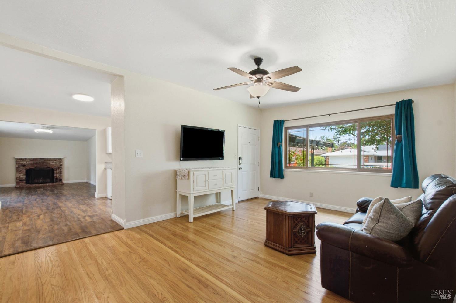 155 Donner Drive Vacaville CA 95687