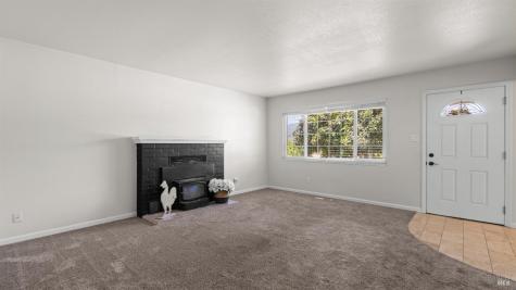 78 Allen Avenue Cloverdale CA 95425
