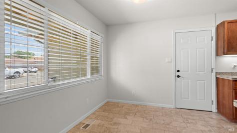 78 Allen Avenue Cloverdale CA 95425