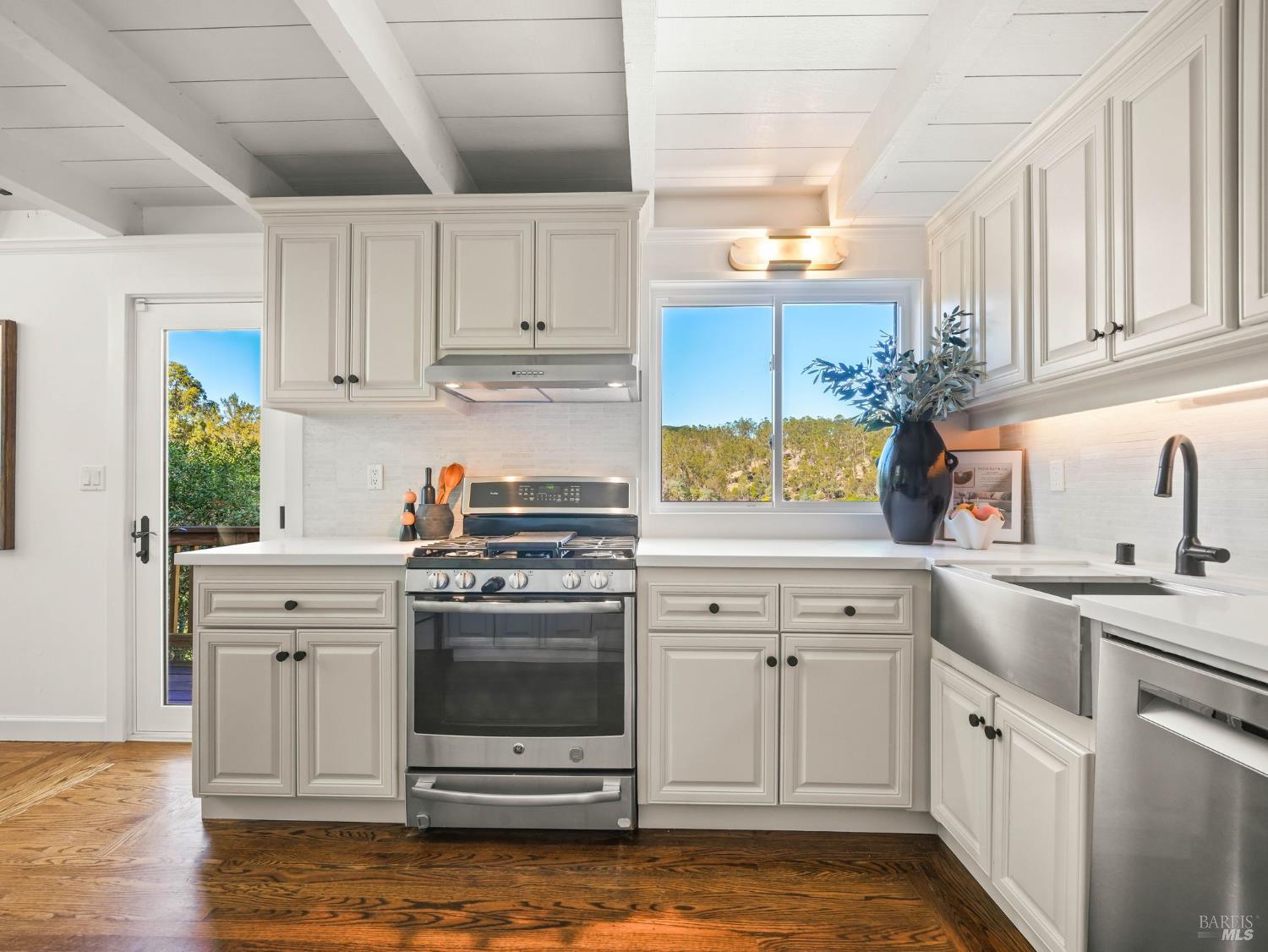54 Wimbledon Way San Rafael CA 94901
