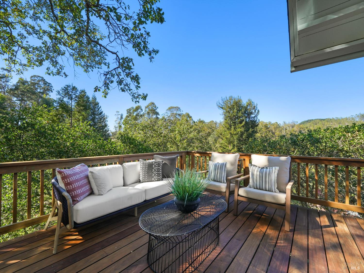 54 Wimbledon Way San Rafael CA 94901