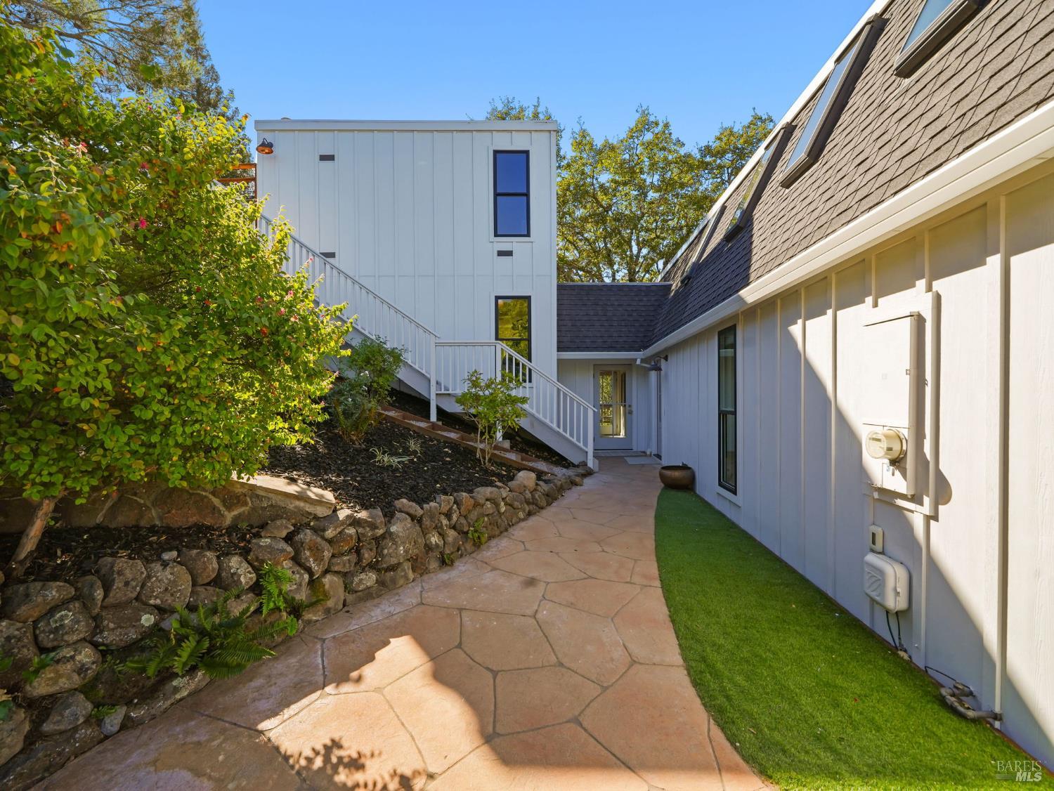 54 Wimbledon Way San Rafael CA 94901