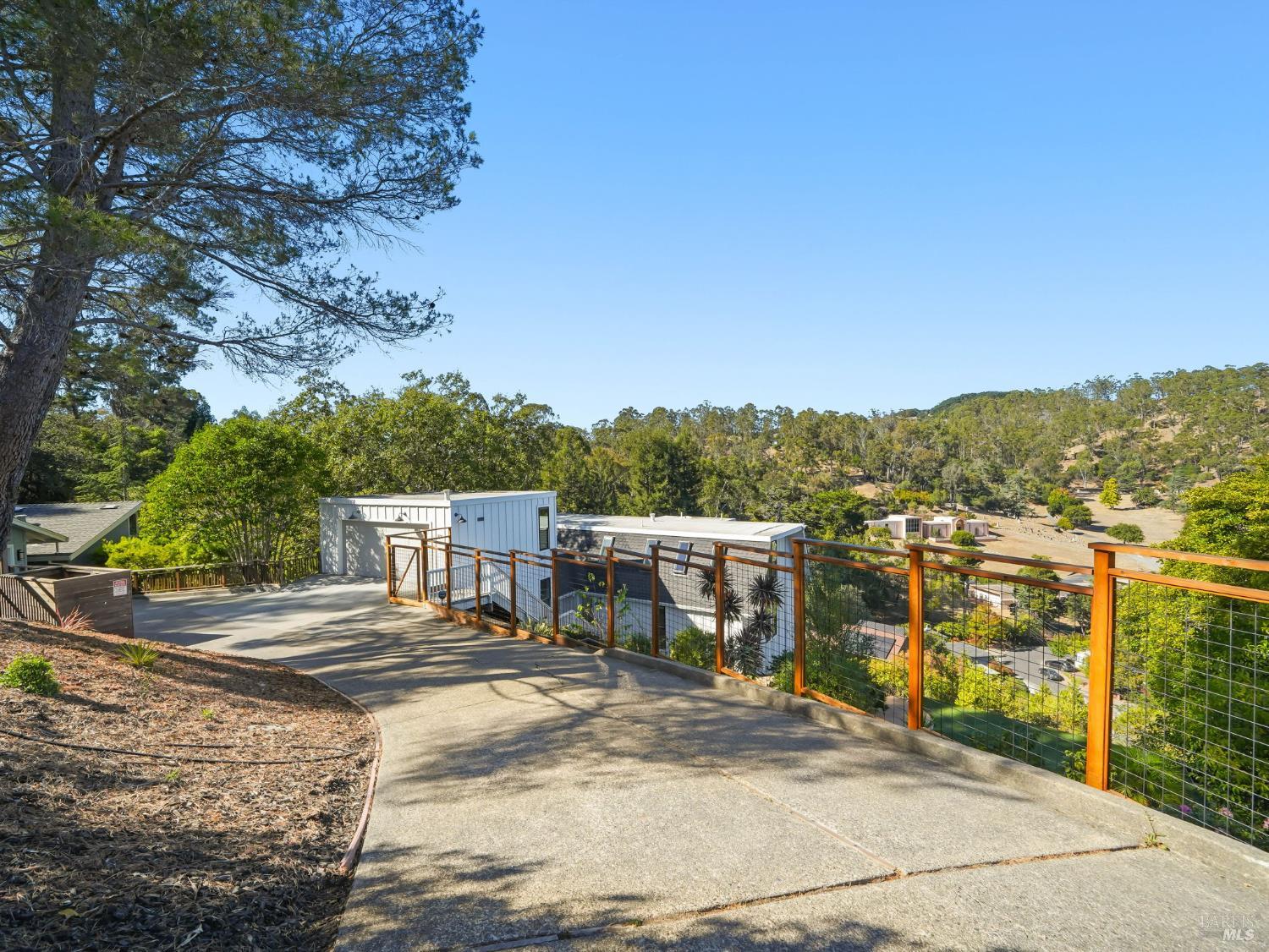 54 Wimbledon Way San Rafael CA 94901