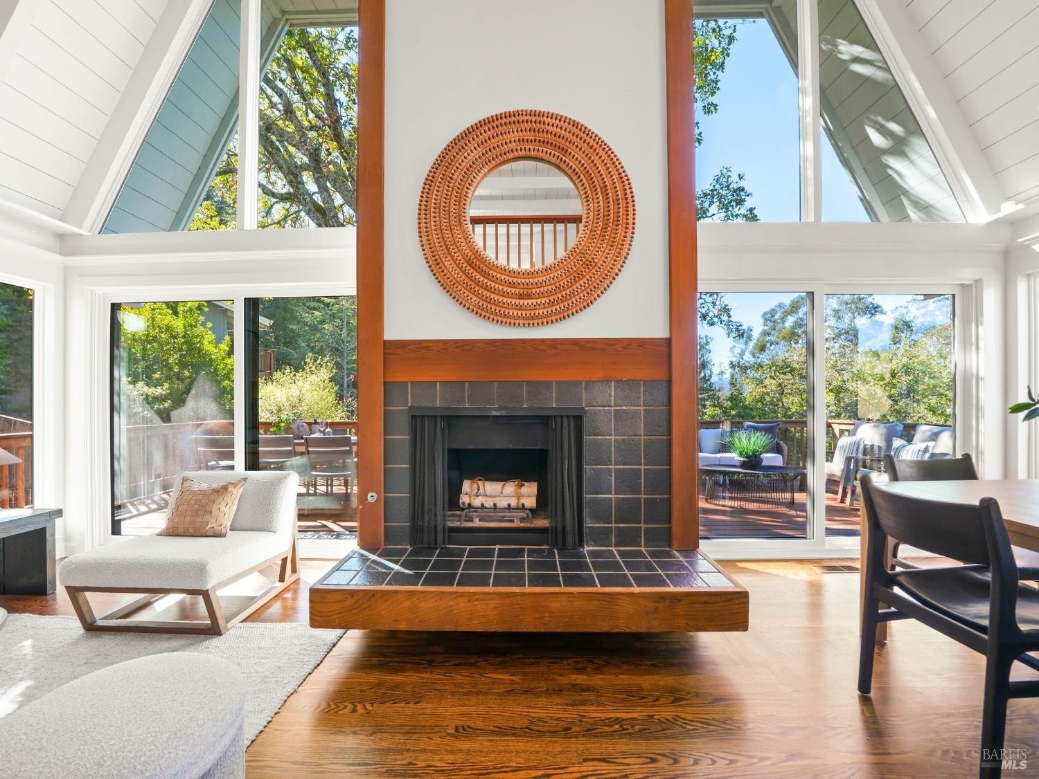 54 Wimbledon Way San Rafael CA 94901